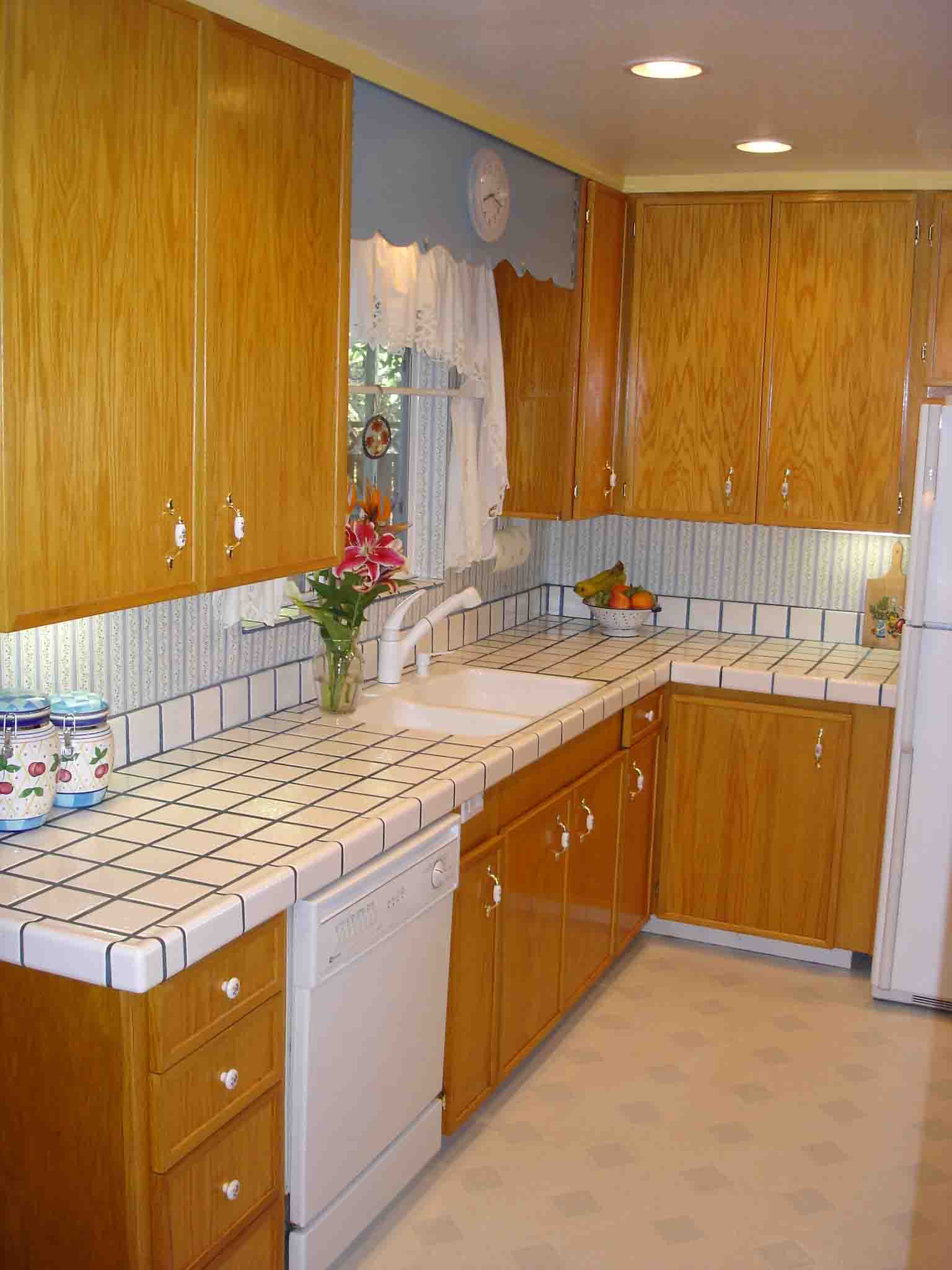 kitchenclean.jpg
